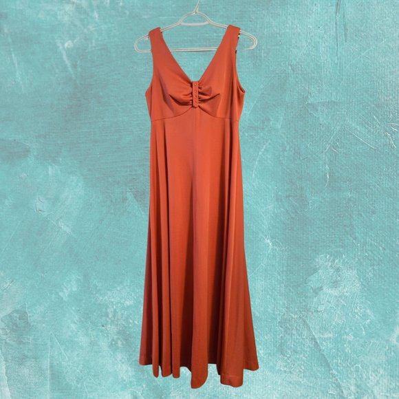 Vintage Coral Maxi Dress – The House of Nu-Mode - Canadian Fashion - Picture 1 of 7